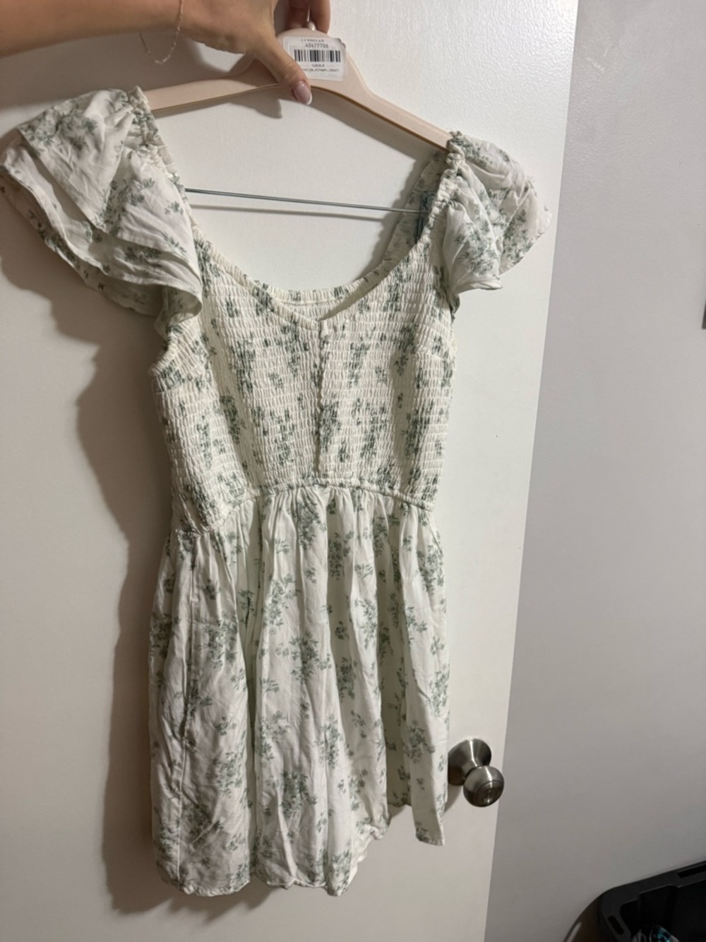 Hollister White Dress with Sage Green Floral Print - Picture 4 of 5